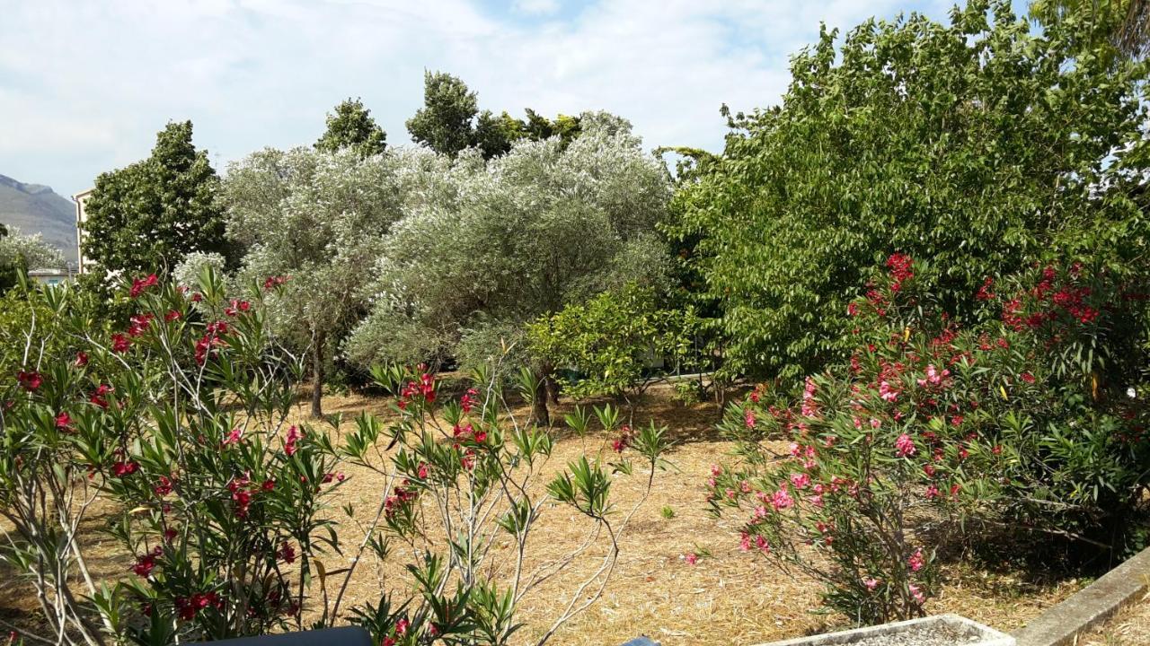 La Marina Gardens Beach Скаурі Екстер'єр фото